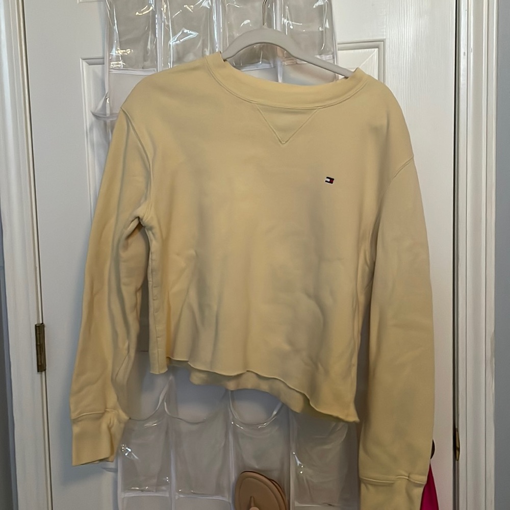 Tommy Hilfiger cropped sweatshirt